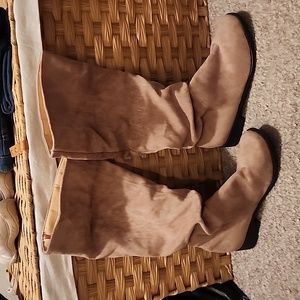 Tan suede boots 14.5 circumference 15.5 in length